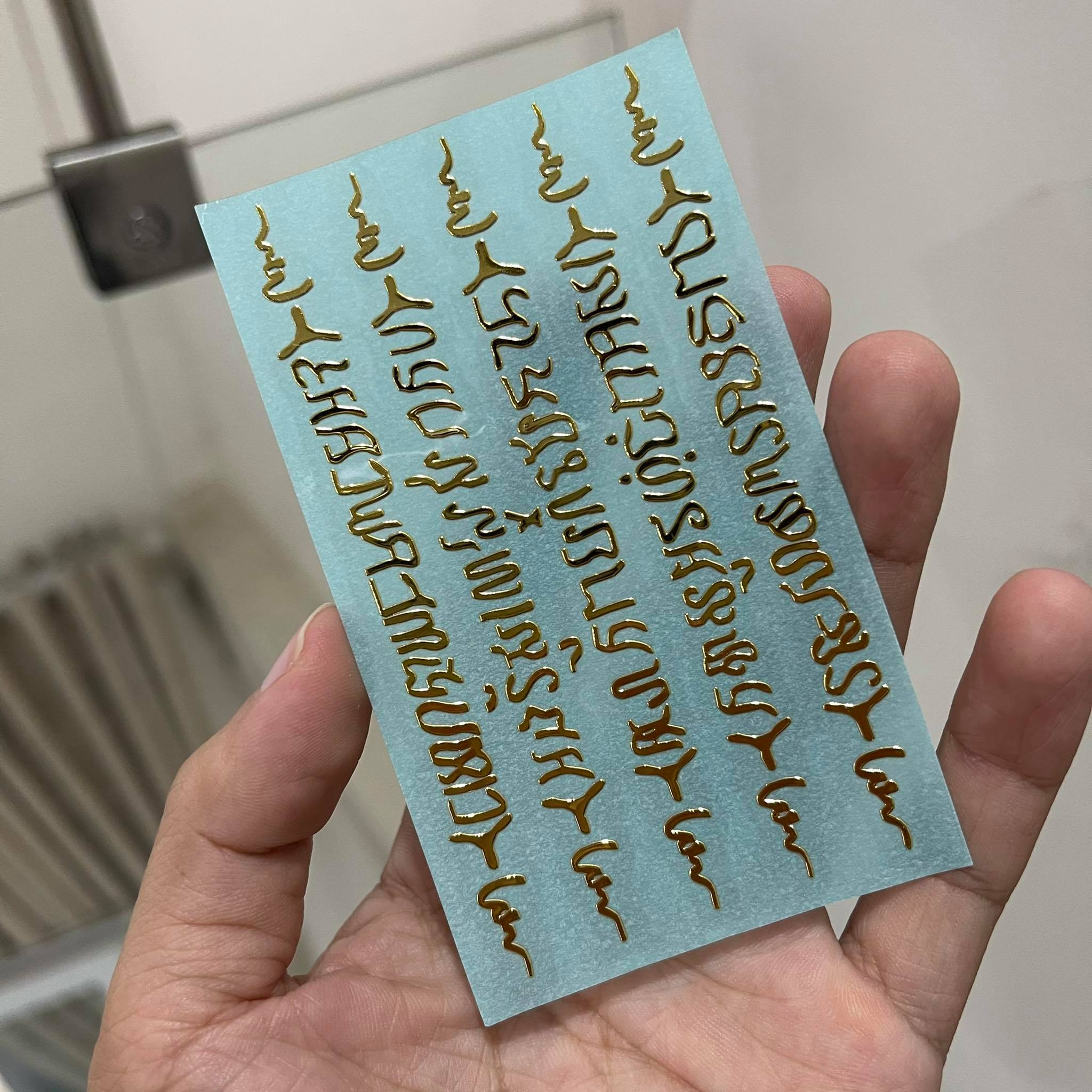 Linh Phù Thái Lan Dán Điện Thoại Phép Kinh 5 Dòng Trợ Tài Lộc, Tình Duyên, Bình An