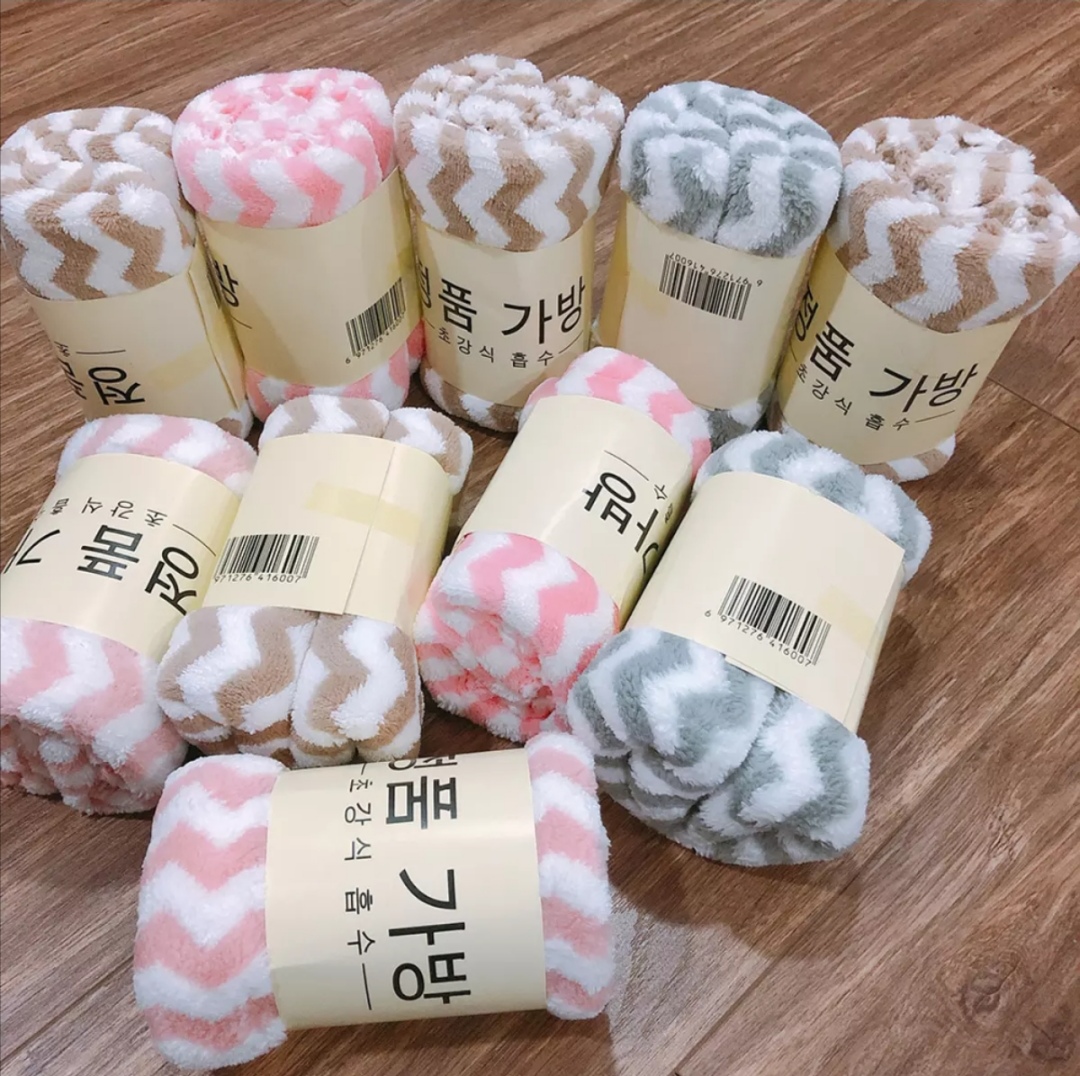 Sét 10 khăn mặt Lông Cừu xuất khẩu Hàn Quốc. Hàng cao cấp, siêu mềm mại, trơn. Kích thước 30 x 50cm