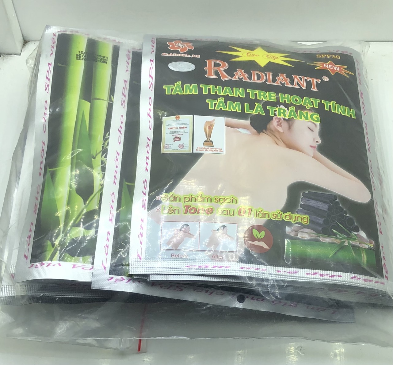Combo 10 Tắm trắng Radiant than tre hoạt tính