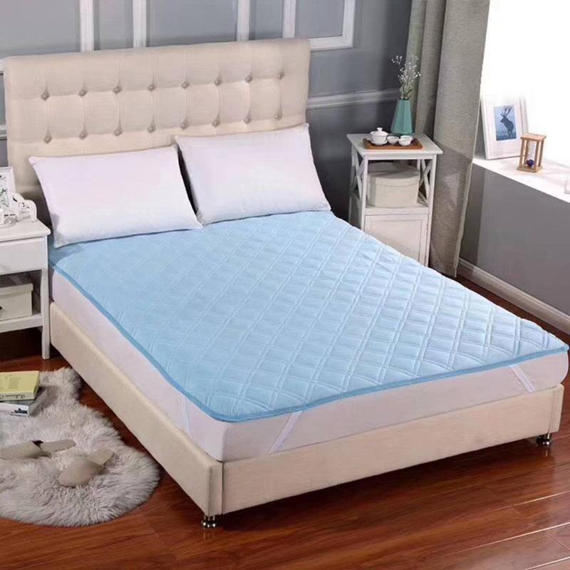 Tấm bảo vệ nệm bằng vải lụa  cao cấp  size 1.4x2m