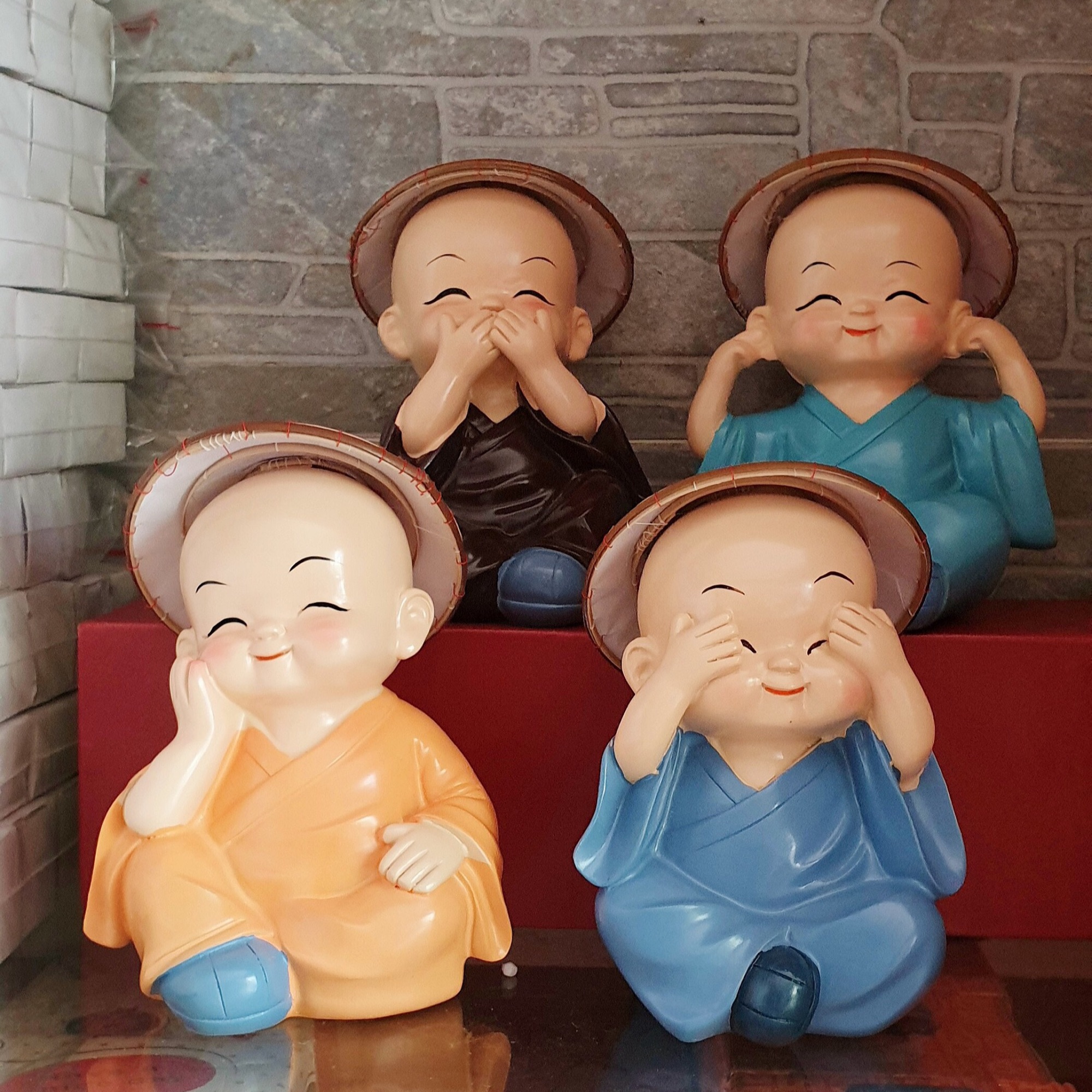Bộ tứ không size lớn nhất 13cm đội nón lá