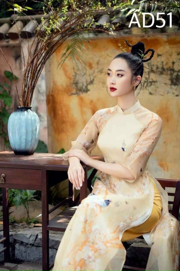 Áo dài cách tân áo dài tết chất liệu ogana thêu hoa tay lửng thời thượng - 4 tà siêu xinh