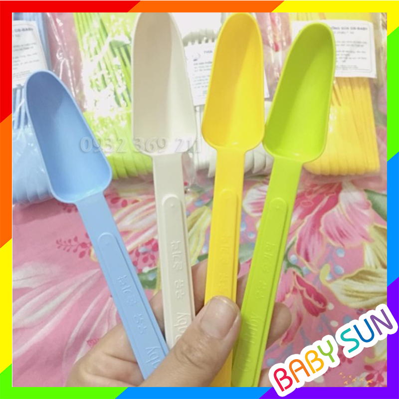 Thìa/muỗng uống sữa GB baby Hàn Quốc .