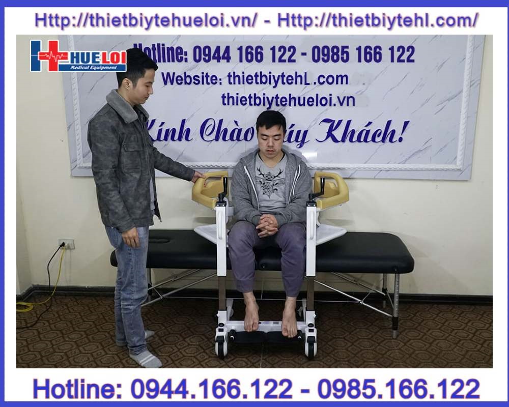 Xe lăn ghép 2 mảnh có bô vệ sinh đa năng, Ghế nâng hạ bệnh nhân, xe lăn tự đón bệnh nhân từ giường k cần bế