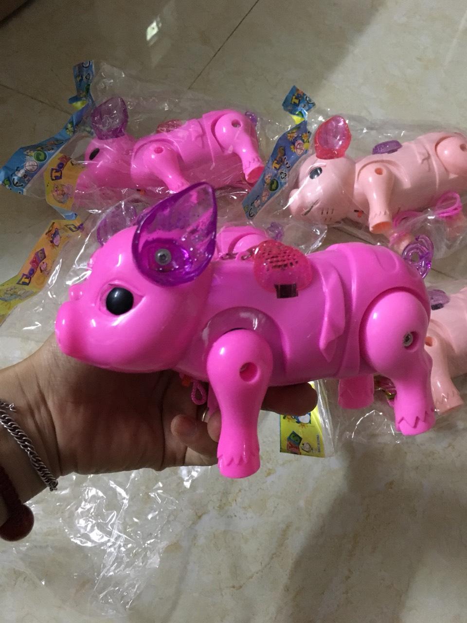 Đồ Chơi Lợn Chạy Pin Kèm Dây Dắt Đồ chơi thú vị dắt lợn, thiết kế đáng yêu, chạy bằng Pin