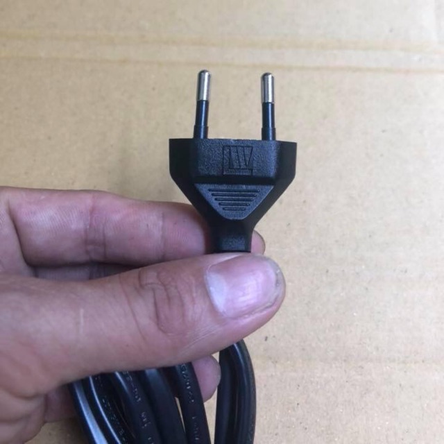 Dây Nguồn Số 8 Xịn