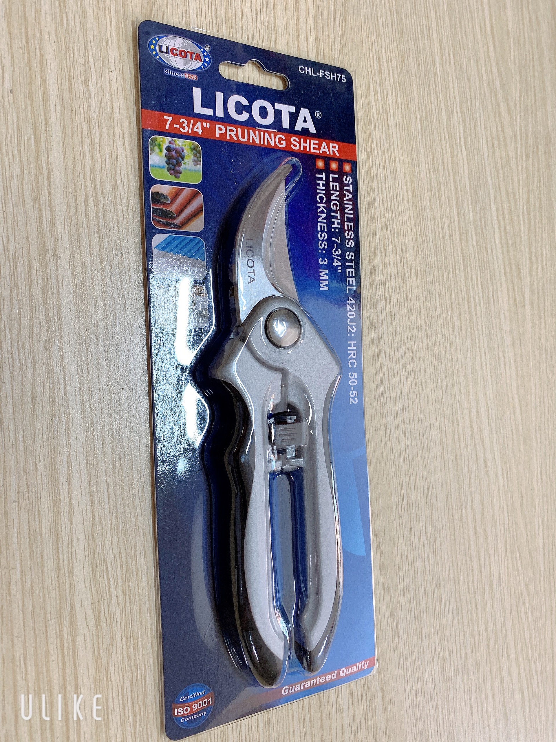 Kéo cắt cành cây Licota