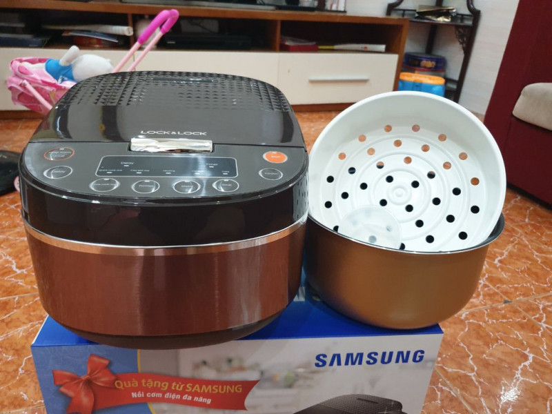 Nồi cơm samsung ejr316blk