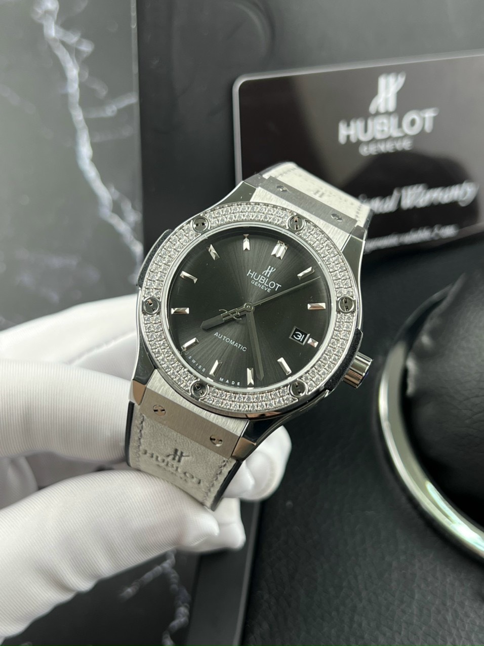 ĐỒNG HỒ HUBLOT NAM GENEVE FUSHION - AUTOMATIC- VIỀN ĐÁ - FULL BOX - BẢO HÀNH 24 THÁNG- 1 ĐỔI 1