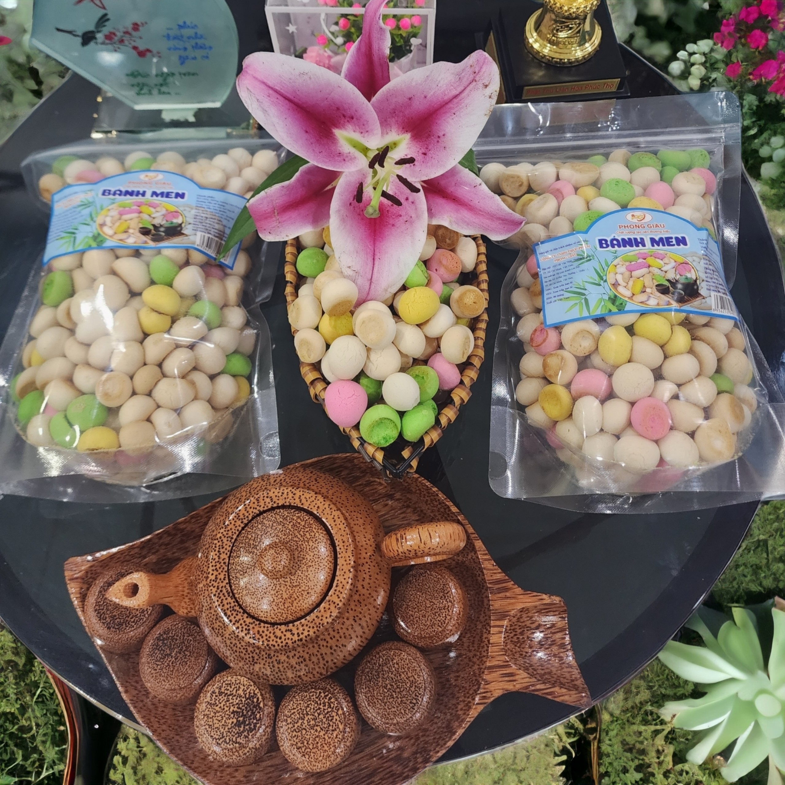 Bánh men bi mix màu