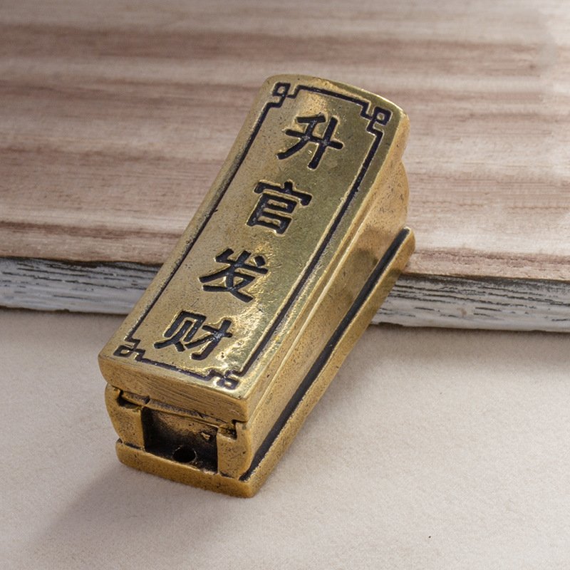 Tượng Nhỏ Bằng Đồng Hình Cỗ Quan Tài (Kích Thước: 5.4 x 2.3cm)