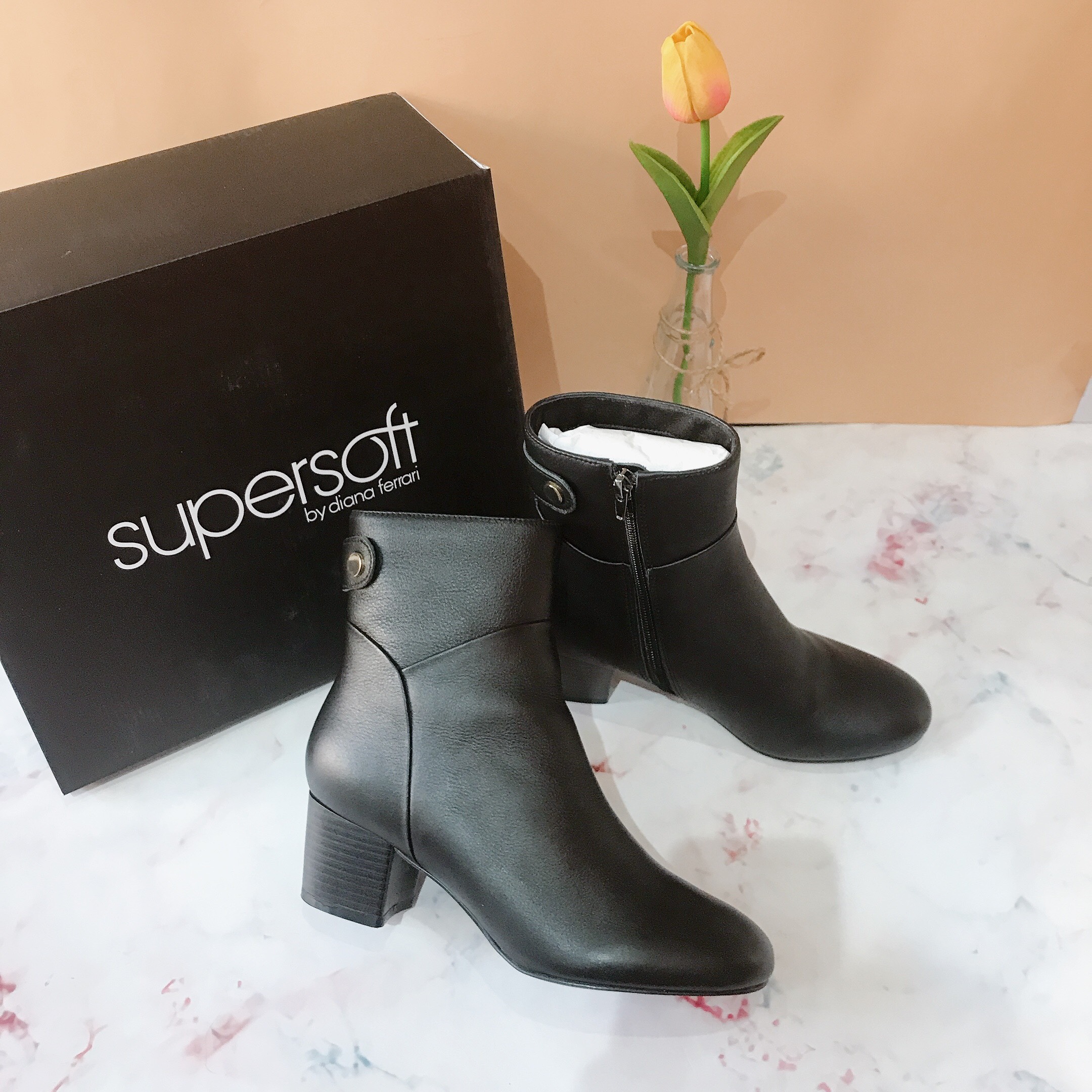 Giày bốt nữ cổ ngắn Supersoft xuất Úc da thật toàn bộ siêu êm mềm - Boot nữ gót vuông 6cm