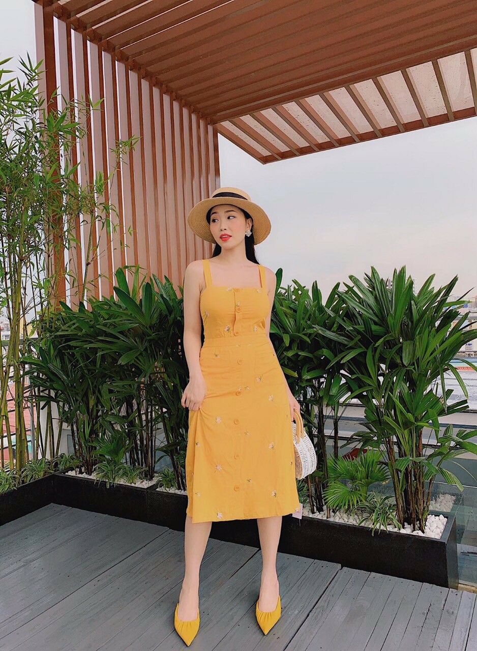 Đầm Hai Dây Voan Phối Cúc Ngực Kết Hơp In Hoa Nhí Sang Trọng TTS0951