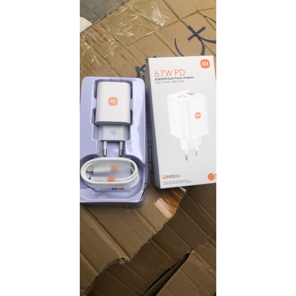 bộ sạc xiaomi 67W  2 cổng (usb, type c) và cáp c to c , hiển thi mi turbo, sạc nhanh