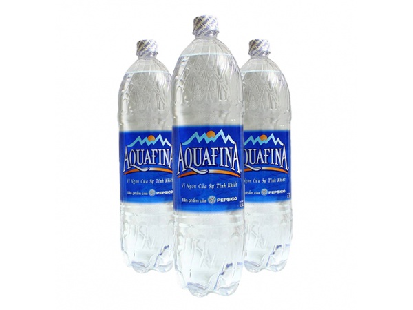 1 CHAI NƯỚC SUỐI AQUAFINA 1.5L