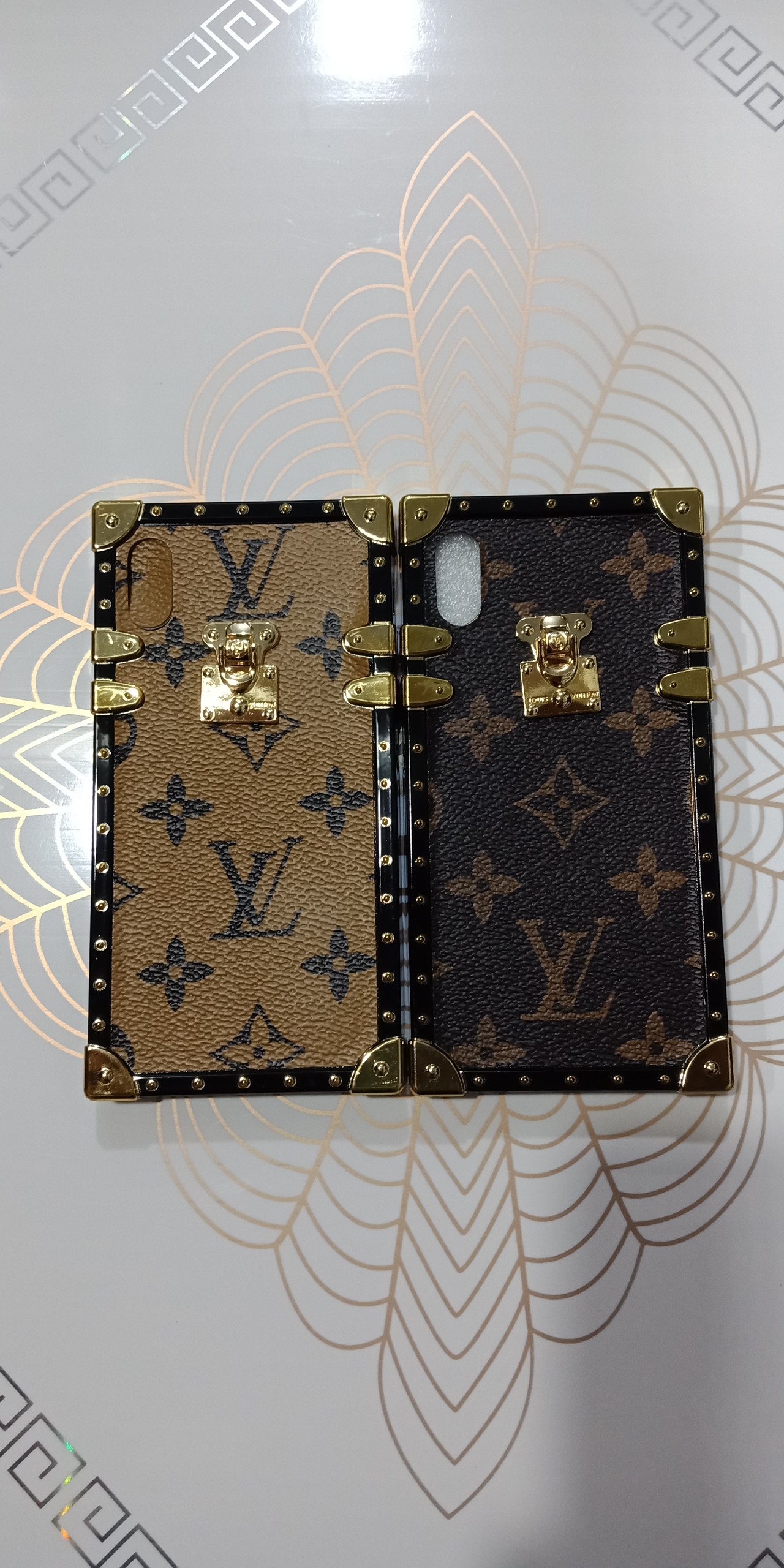Ốp vuông mặt da mẫu lv iphone x/xs