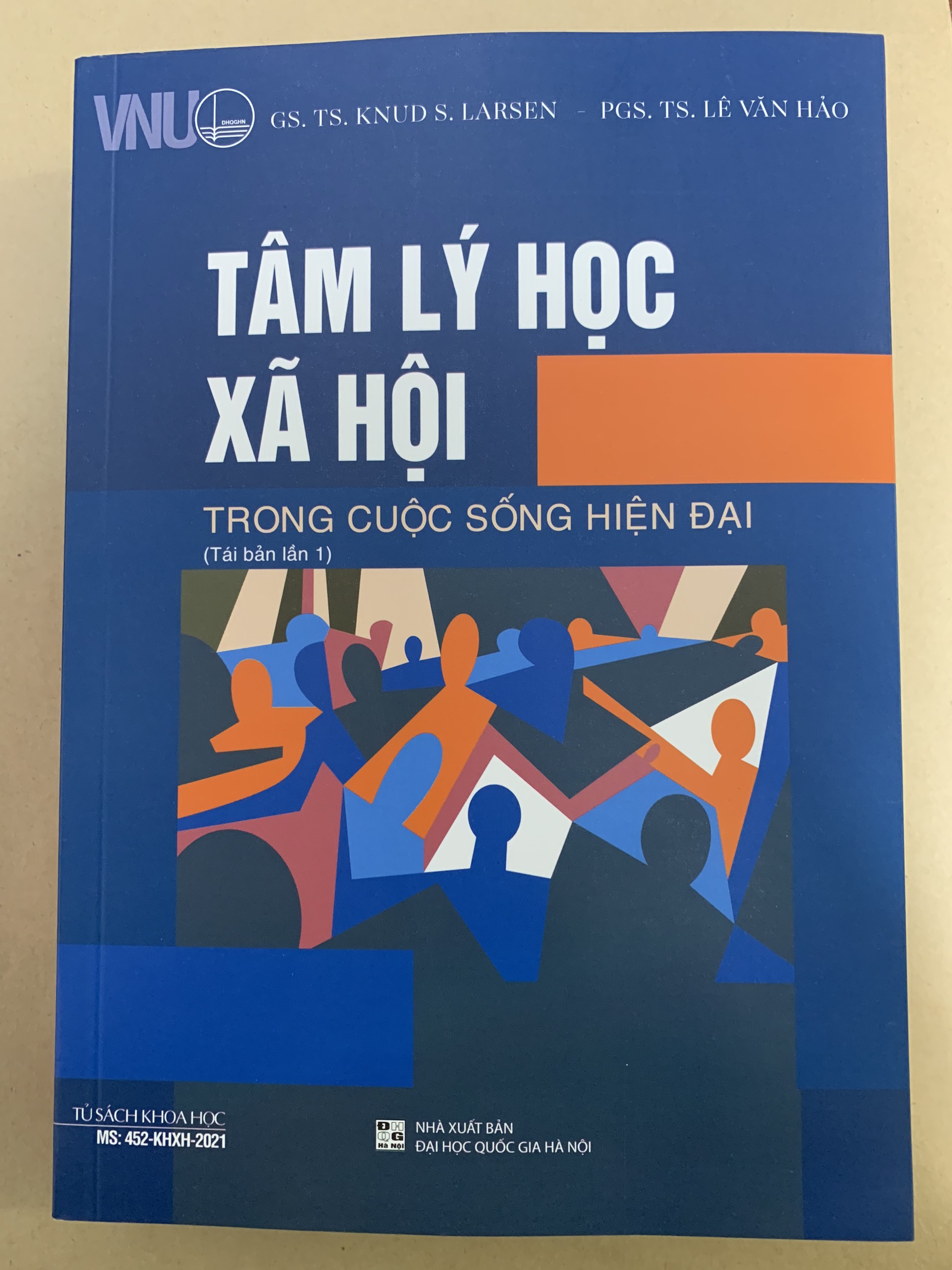Tâm lý học xã hội trong cuộc sống hiện đại