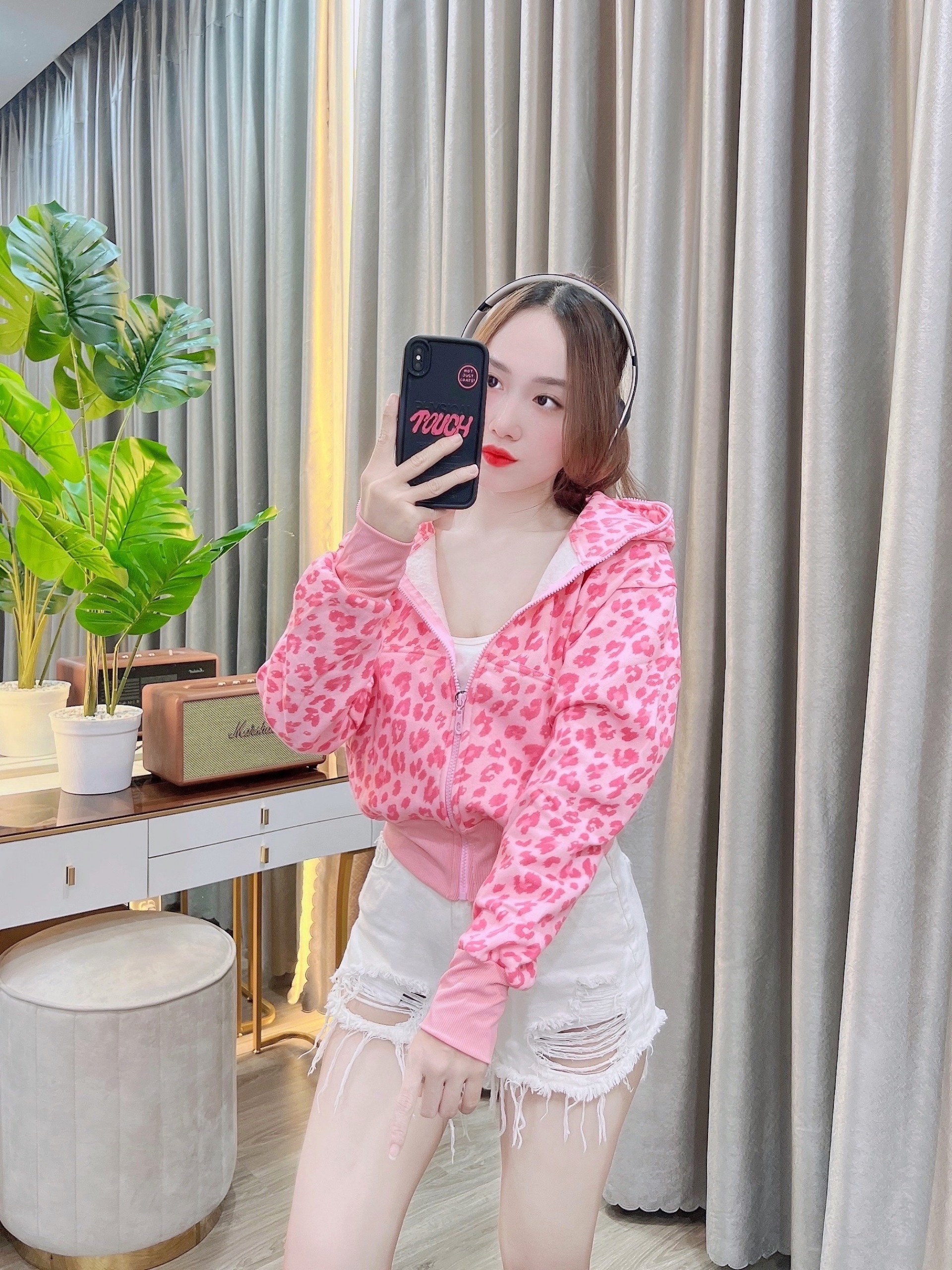 Áo khoác nữ ngắn form lửng freesize 54kg
