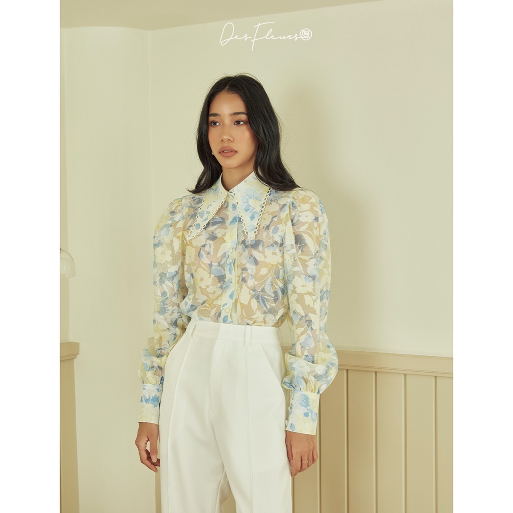 Des Fleurs - Áo sơ mi tơ hoa dệt kim cổ to bản phối viền ren Blossom Blouse