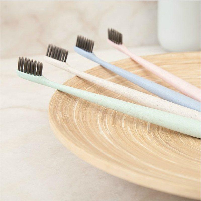 Bàn chải đánh răng làm từ than tre hoạt tính và lúa mạch sti2254