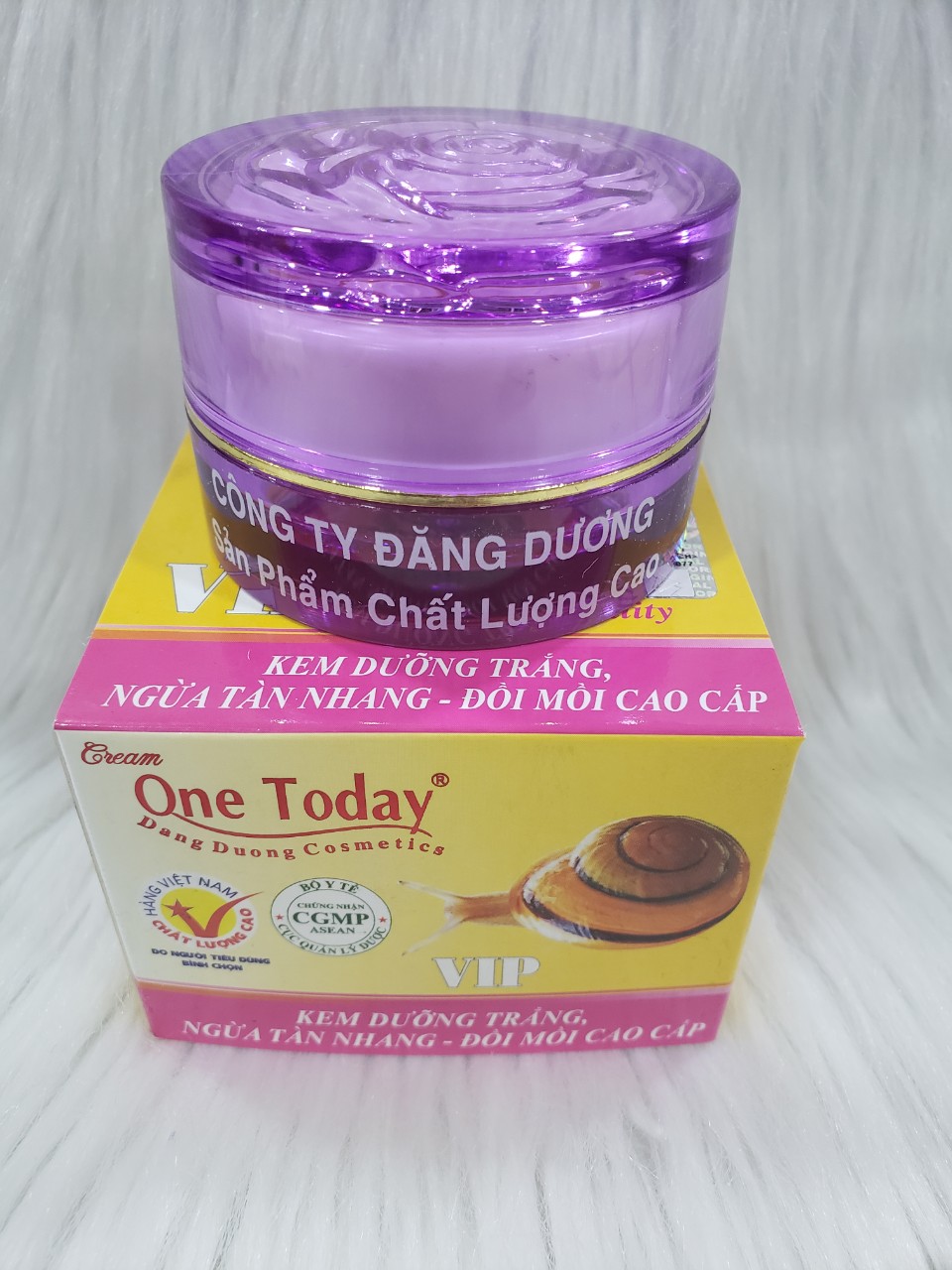 [HCM]KEM ONE TODAY TRẮNG DA NGỪA TÀN NHANG ĐỒI MỒI 15GR