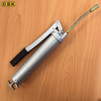 Máy bơm mỡ cầm tay 400cc dbk-839