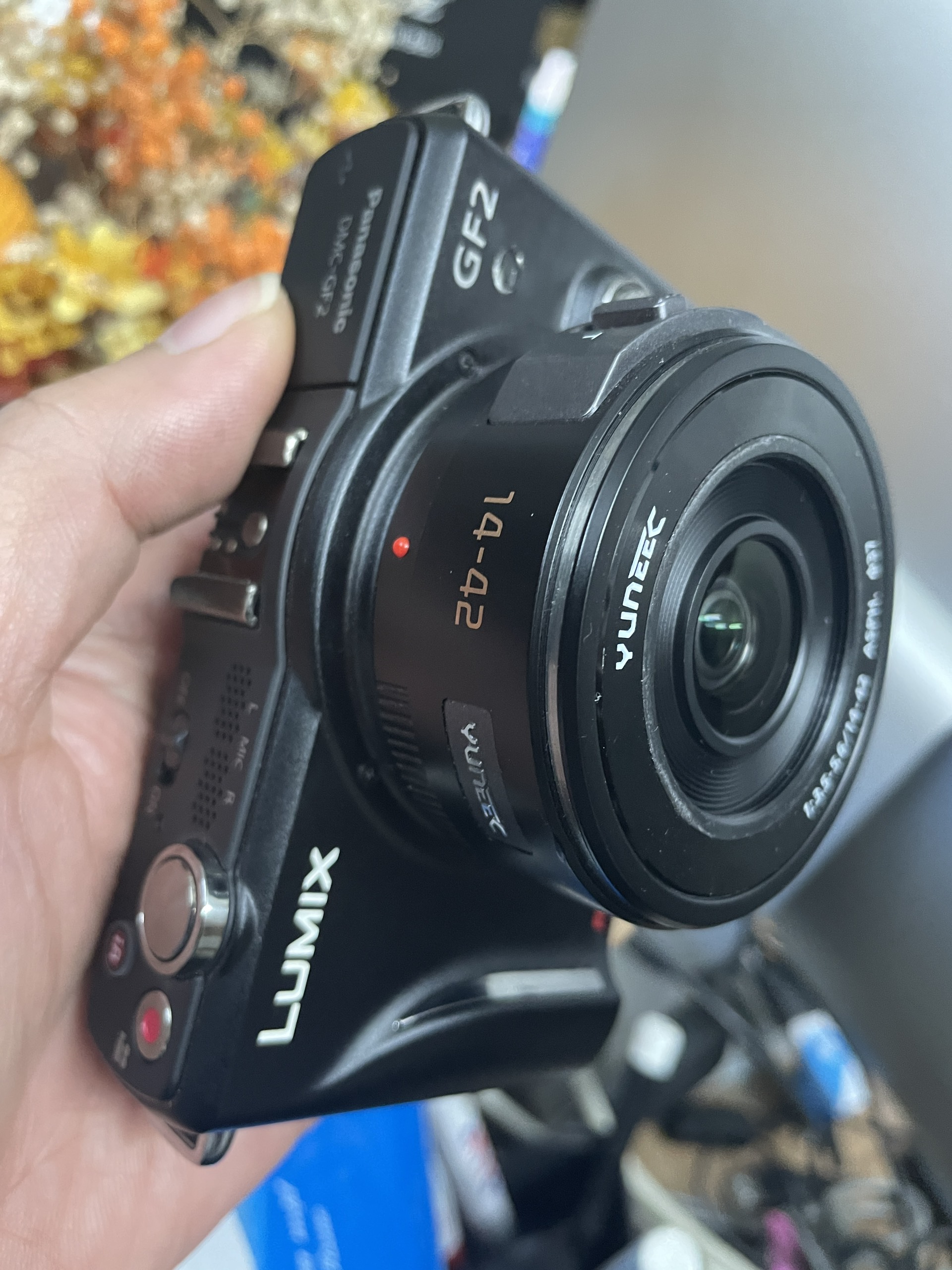 Máy ảnh Lumix DMC GF2 kèm ống kính 14-42