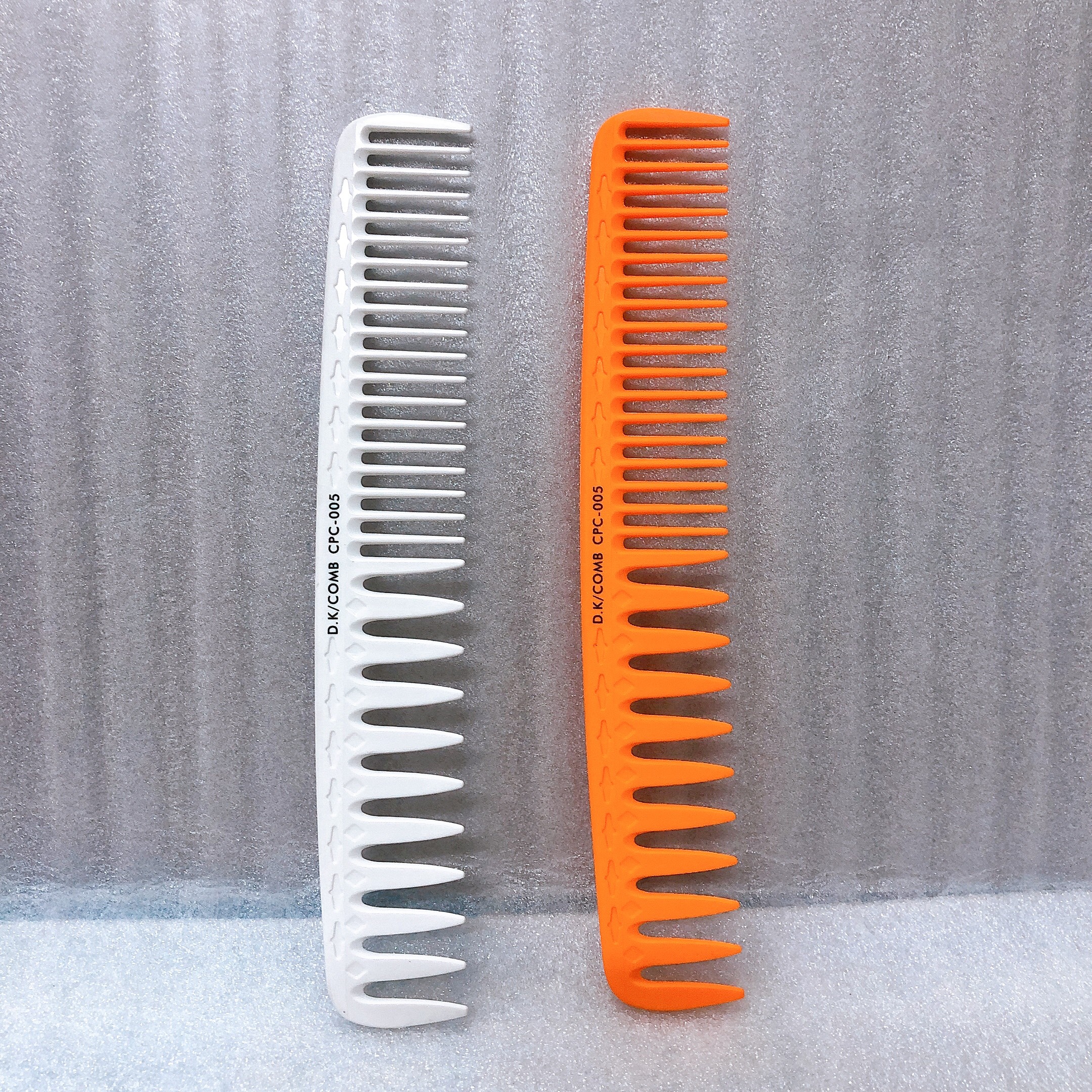 Lược cắt tóc nam nữ barber đầu thưa đầu đây , Tạo răng thưa tạo kiểu tóc , lược cắt tóc nam nữ gãy răng chia tóc