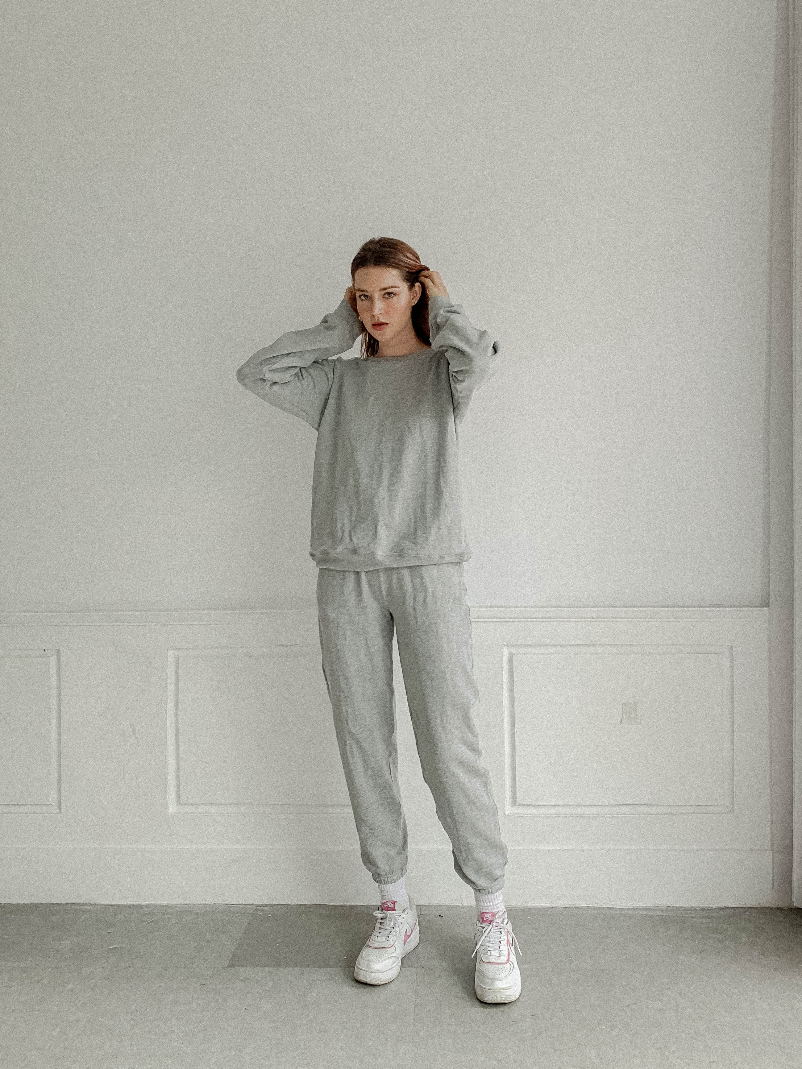 Quần jogger dài bo thun nữ ống suông trơn cotton nỉ resty