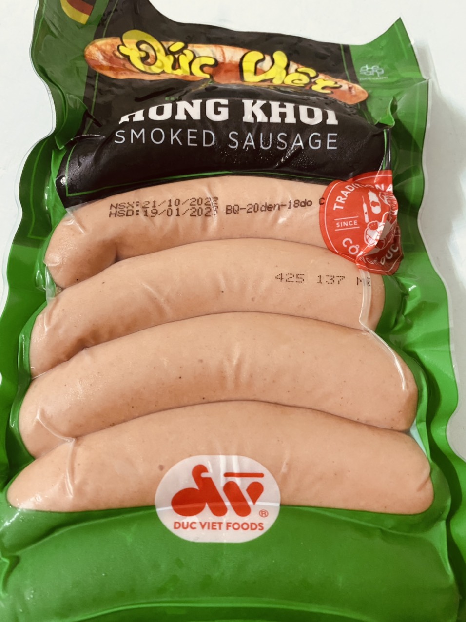 Xúc xích hong khói truyền thống hương tự nhiên i xúc xích đức việt | xúc xích 6 chiếc | túi 500gr