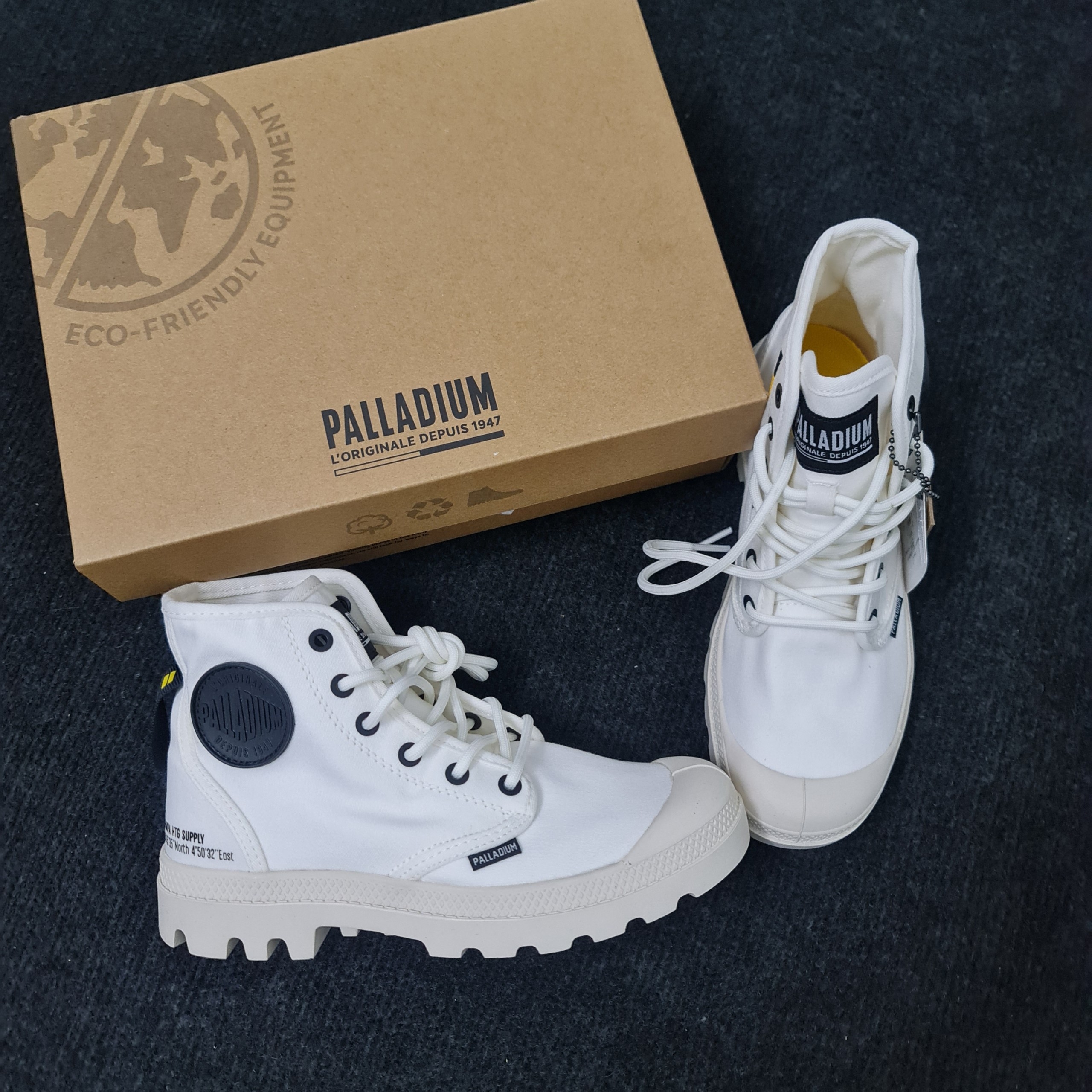 Giày Palladium cổ cao trắng ngà mẫu mới mike sneaker