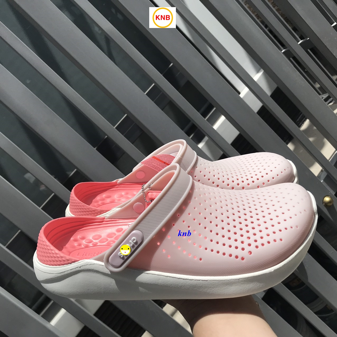 DÉP CROSS NAM LITERIDE TRẮNG ĐẾ HỒNG NHẠT - dép cá sấu - dép crocs - dép sục - dép nam - dép nữ - dép cross - dép quai hậu - dép Literide - dep suc - dep ca sau - dep crocs