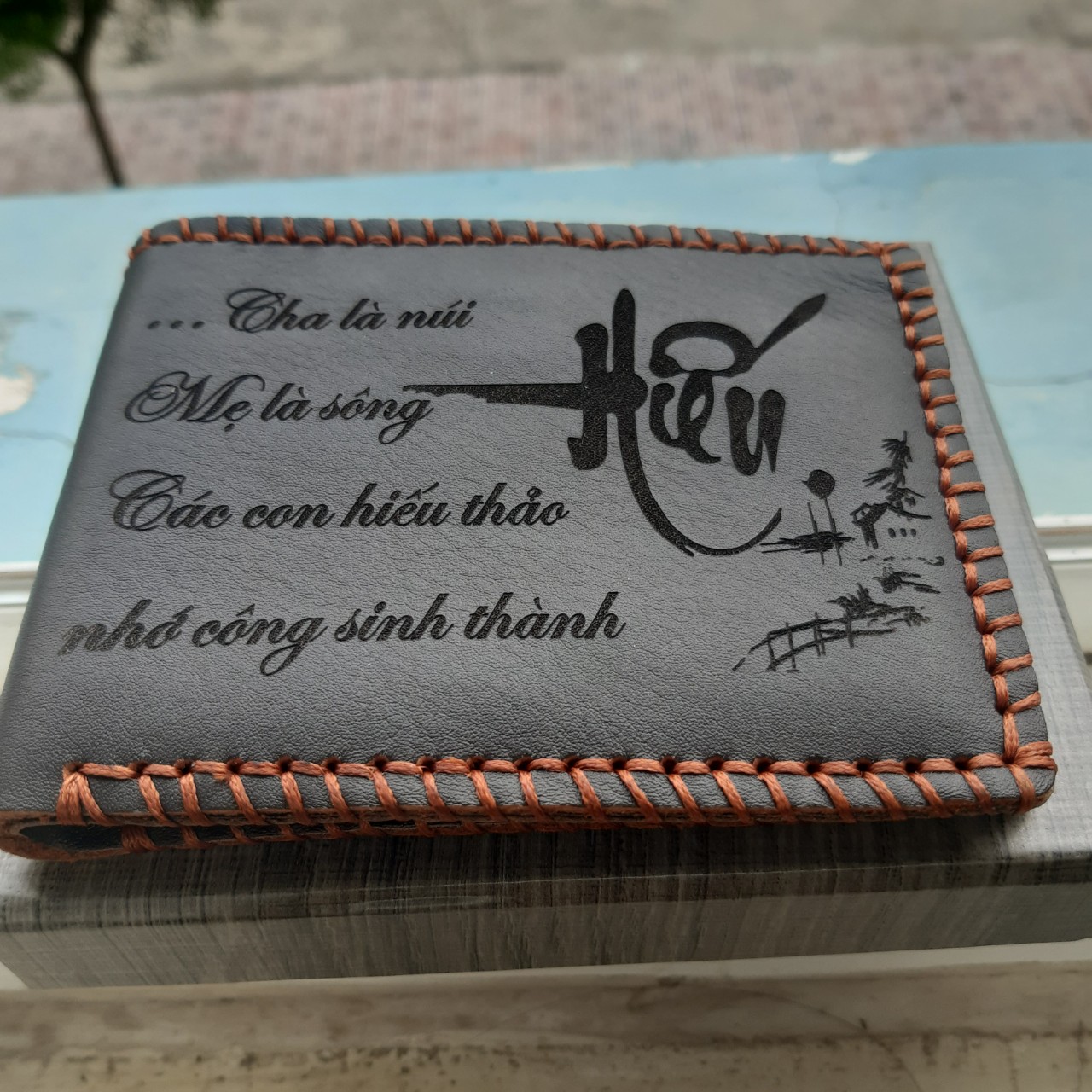 Ví nam da bò BYL/Ví Nam Da Bò Khắc Hình/Ví da khắc tên/Ví khắc theo yêu cầu/Ví khắc hình/Ví da nam khắc tên/Ví da nam khắc hình