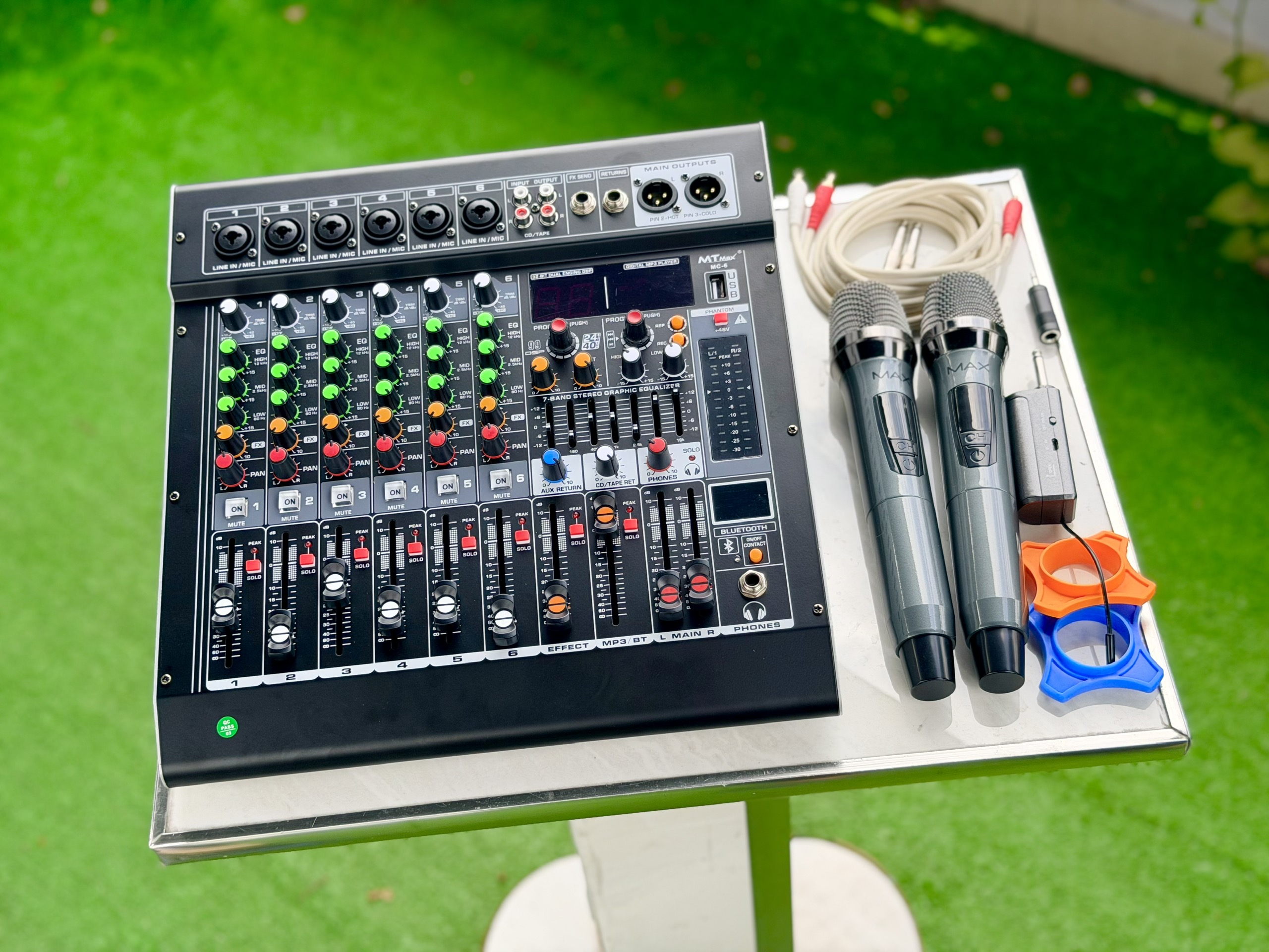 Bộ Thu Âm Livestream MTMAX MC6 DSP 99 Effect + Micro Không Dây MAX39 LCD UHF - Combo Karaoke, DJ, Sự Kiện Chuyên Dụng