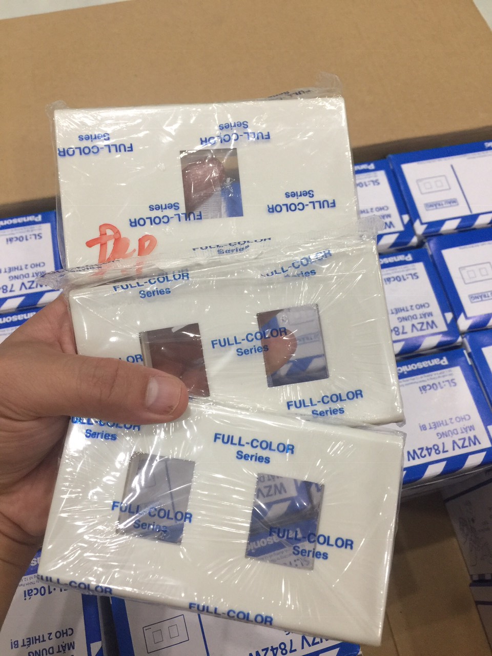 Mặt nạ ổ điện Panasonic FULL - Mặt nạ âm tường