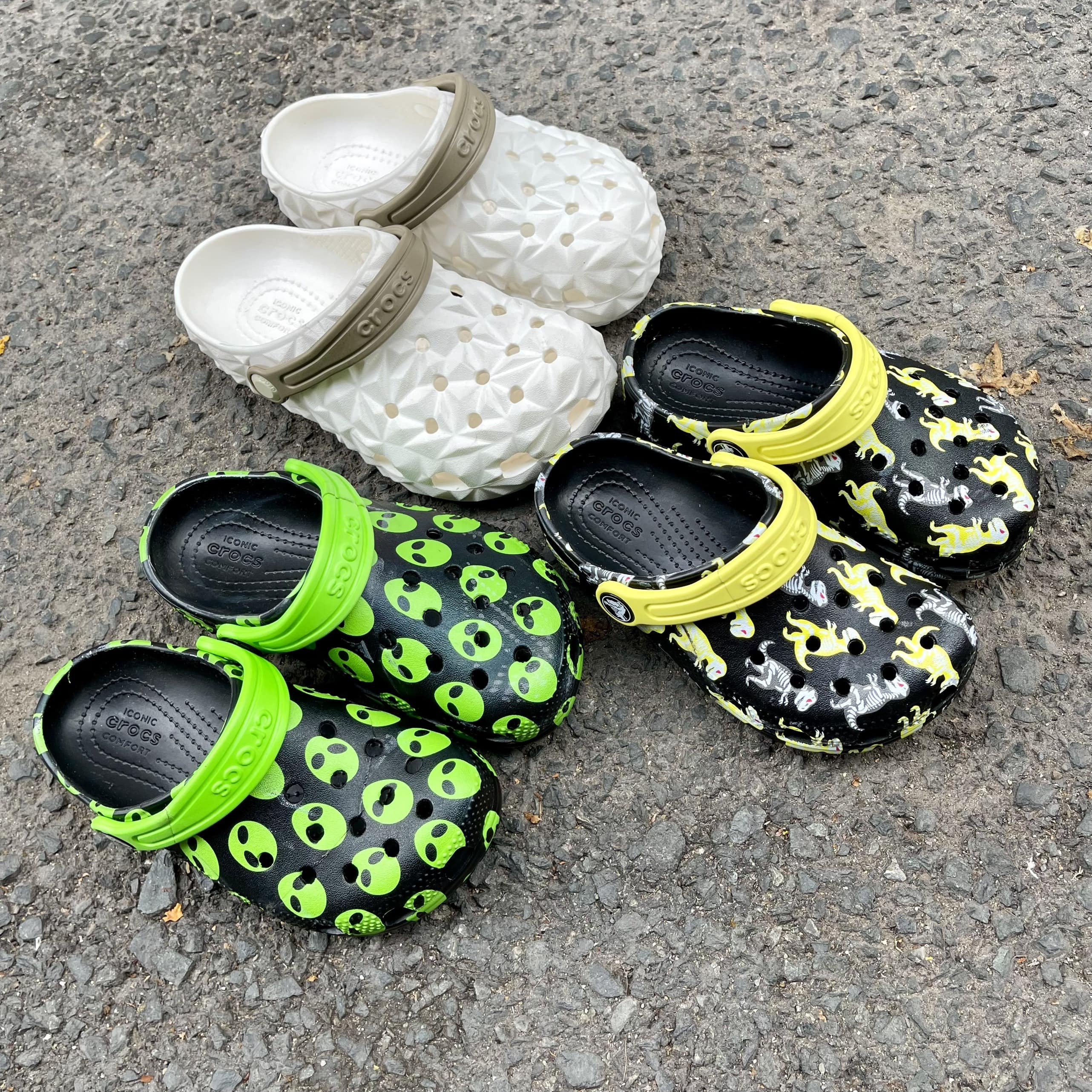 Dép crocs trẻ em, dép trẻ em bít mũi hiệu crocs, hàng chính hãng lỗi cắt đã fix