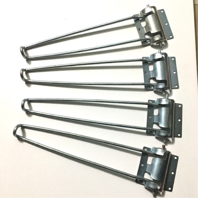 Chân học sinh loại 4 cái gấp gọn mạ kẽm loại tốt tặng kèm trọn bộ ốc vít để lắp vào mặt bàn giá cực tốt và đẹp mua giao ngay trong ngày dành cho bàn học sinh cấp 1 lắp gọn nhẹ