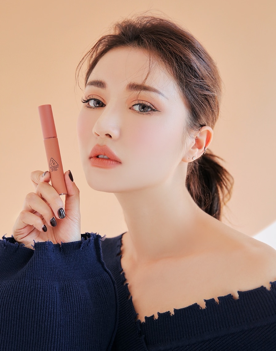 Son Kem Lì 3CE Mịn Màng Như Nhung 3CE Velvet Lip Tint 3CE New Nude 4g