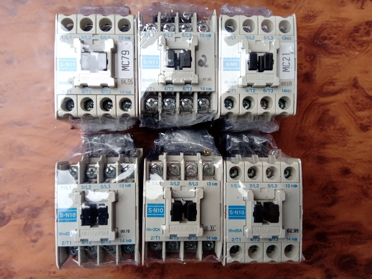 CONTACTOR NHẬT BẢN 10A 11A