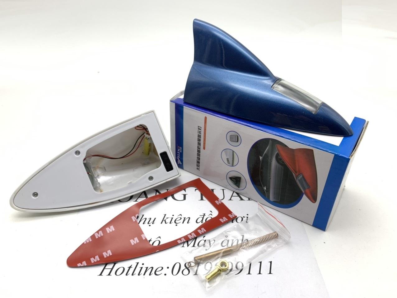 Vây cá mập CÓ ĂNG TEN 12 ĐÈN LED pin mặt trời ELENO hình CHỤP THẬT