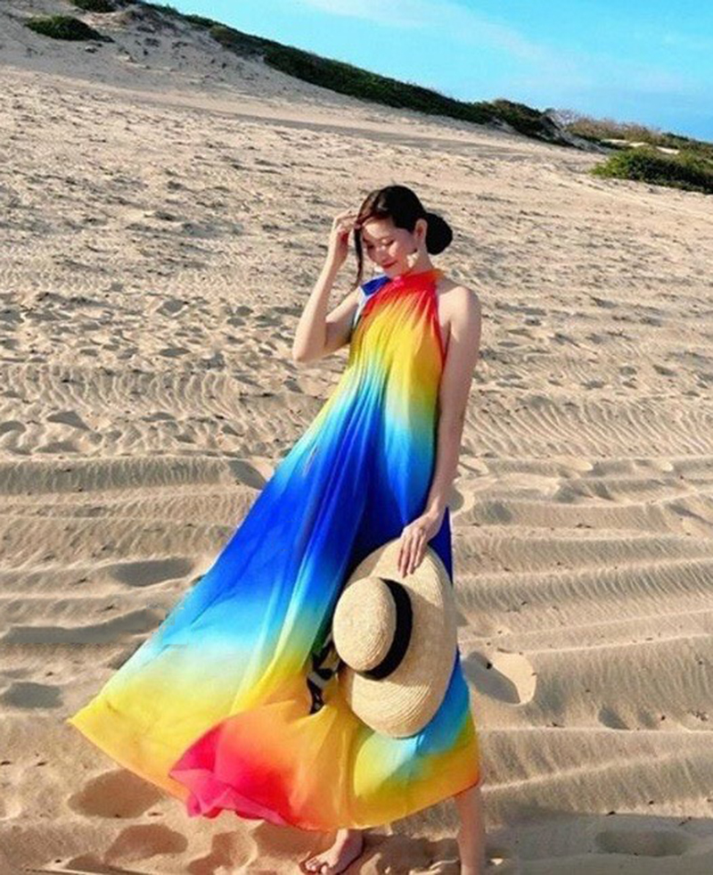 Đầm maxi đi biển váy maxi loang màu cổ yếm hở lưng dáng dài du lịch sống ảo MSP 015 ( hình sàn là hình chụp thật)
