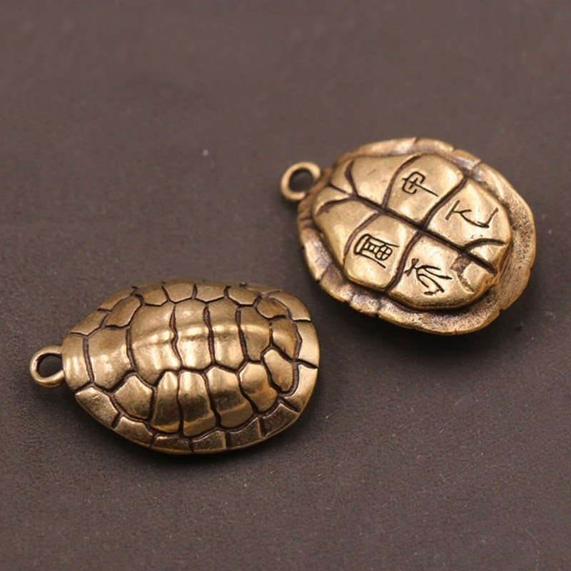Tượng Nhỏ Phong Thủy Bằng Đồng Kiểu Dáng Mai Rùa Vàng (Kích Thước: 2.2 x 3.1cm)