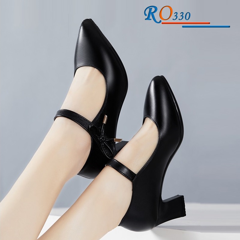 Giày cao gót nữ Rosata quai gài gót vuông 5cm sang trọng cá tính Ro330 - Bảo hành 12 tháng - Đổi hàng nếu không ưng ý