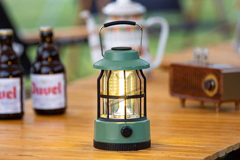 Đèn Glamping cắm trại câu cá ánh sánh vàng xài pin sạc cổng type-C