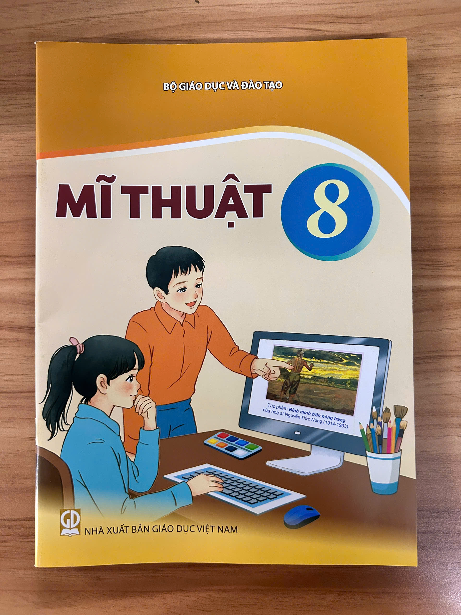Sách giáo khoa Mĩ Thuật 8- Kết Nối Tri Thức Với Cuộc Sống (Kèm Nilon bọc Sách, nhãn tên)