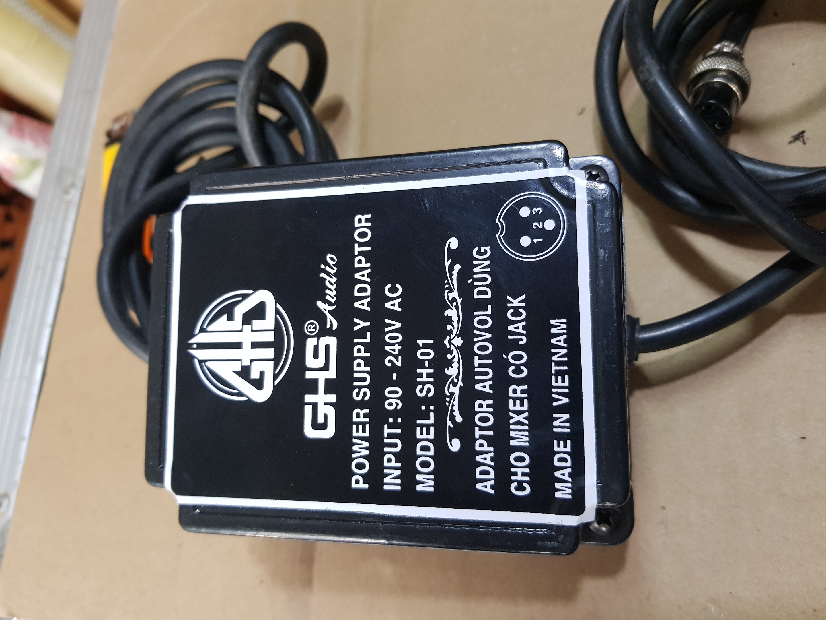 [HCM]Nguồn Autovol cho Mixer Alesis Yamaha TQ Jack 3 chân 17-0-17V