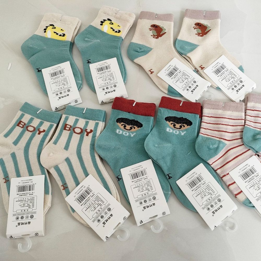 Đôi tất cao cổ mẫu đẹp thoáng khí cho bé từ 1 - 12 tuổi, Chất liệu Cotton cao cấp mềm mịn, co giãn tốt