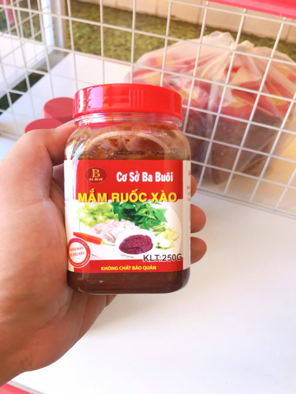 Mắm ruốc xào tỏi ăn liền