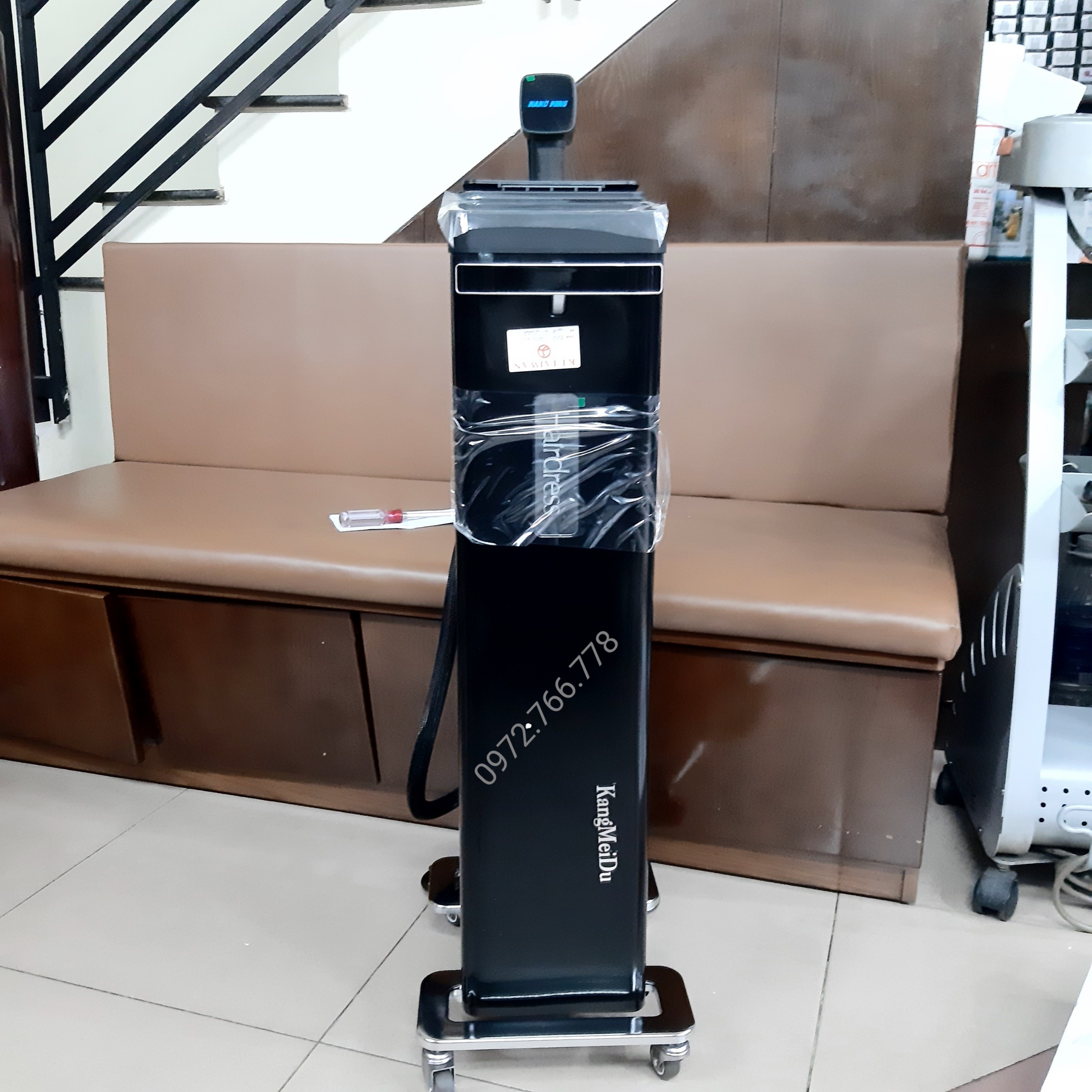 Máy nano chuyên phục hồi tóc hư tổn