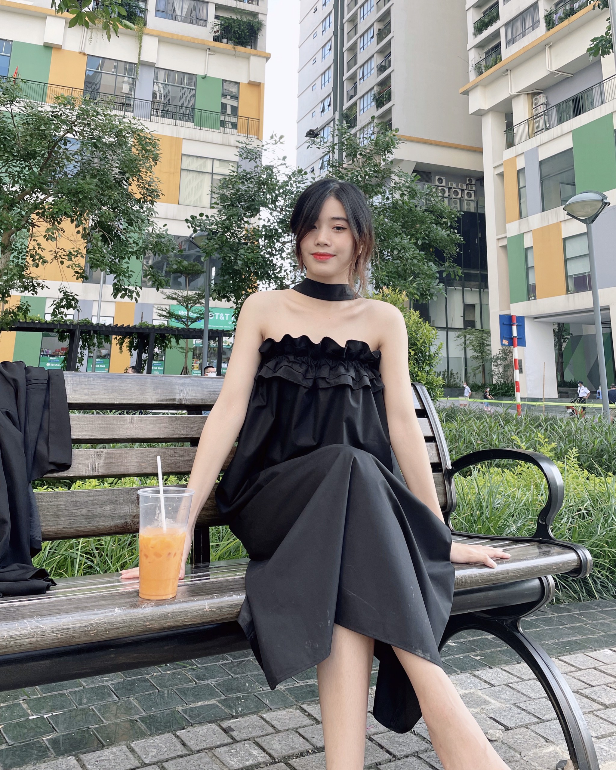 [Ảnh thật] Váy nhún ngực  A19 màu đen, đầm có nơ to sau lưng, dây quai cổ , hàng chất lượng cao